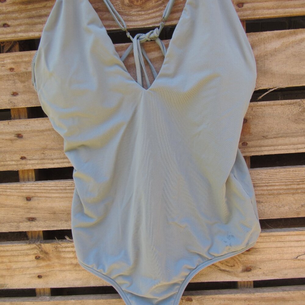 O'Neill Gray One Piece Cheeky Swimsuit (Medium)